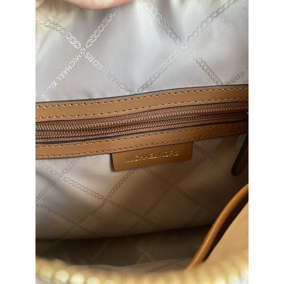 MICHAEL KORS Pocketbook Crosby Medium Signature Logo Print Messenger Bag Cream - Picture 8 of 11